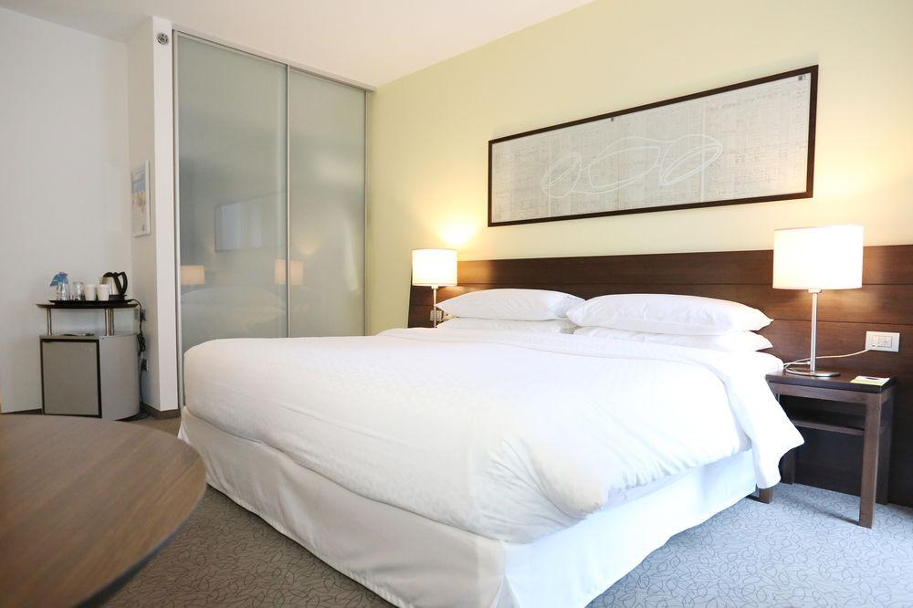 Four Points Sheraton Bolzano Bozen Esterno foto