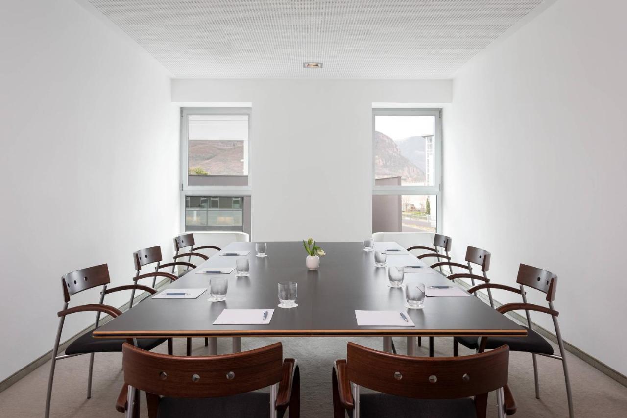 Four Points Sheraton Bolzano Bozen Esterno foto