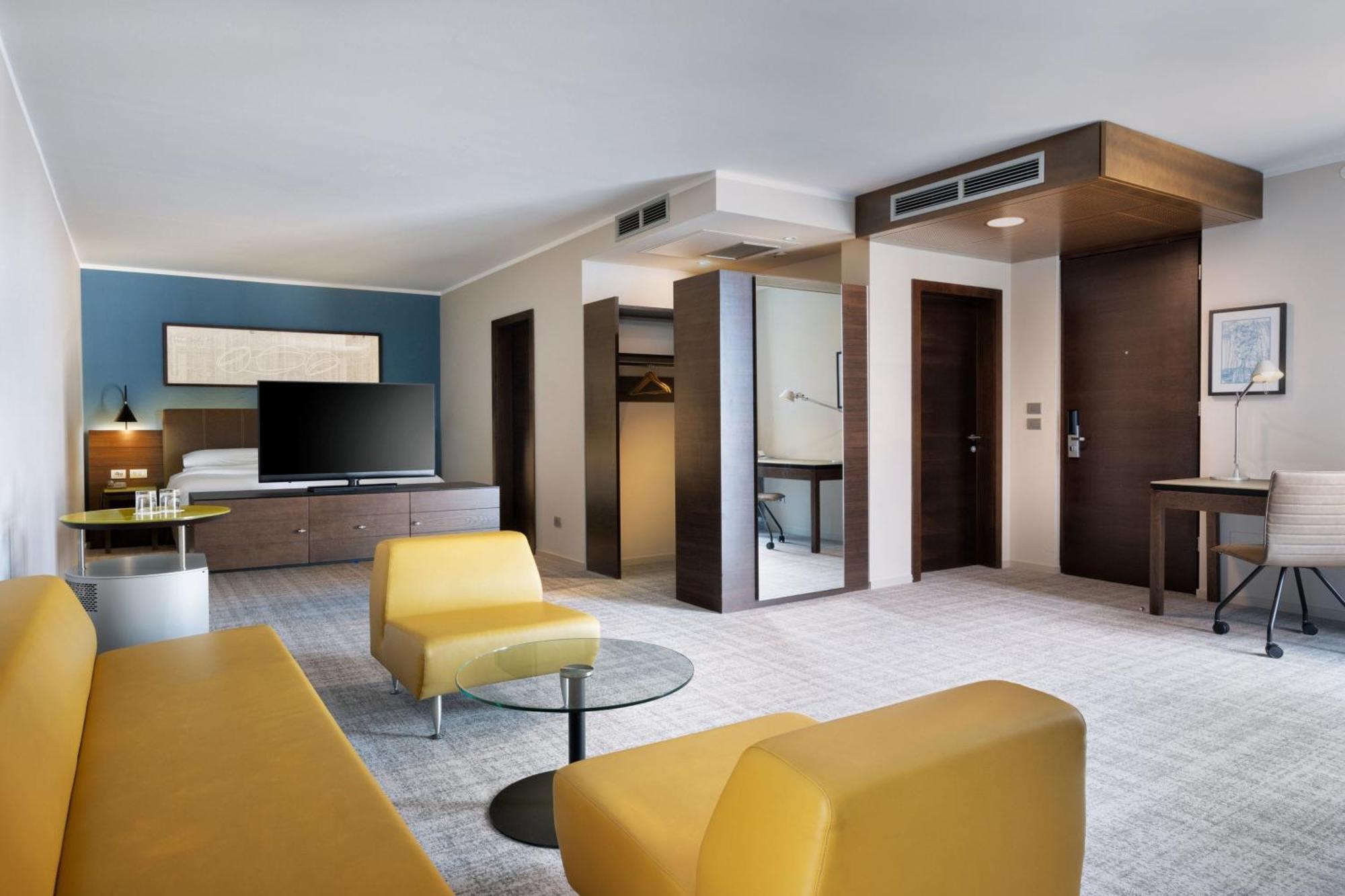 Four Points Sheraton Bolzano Bozen Esterno foto