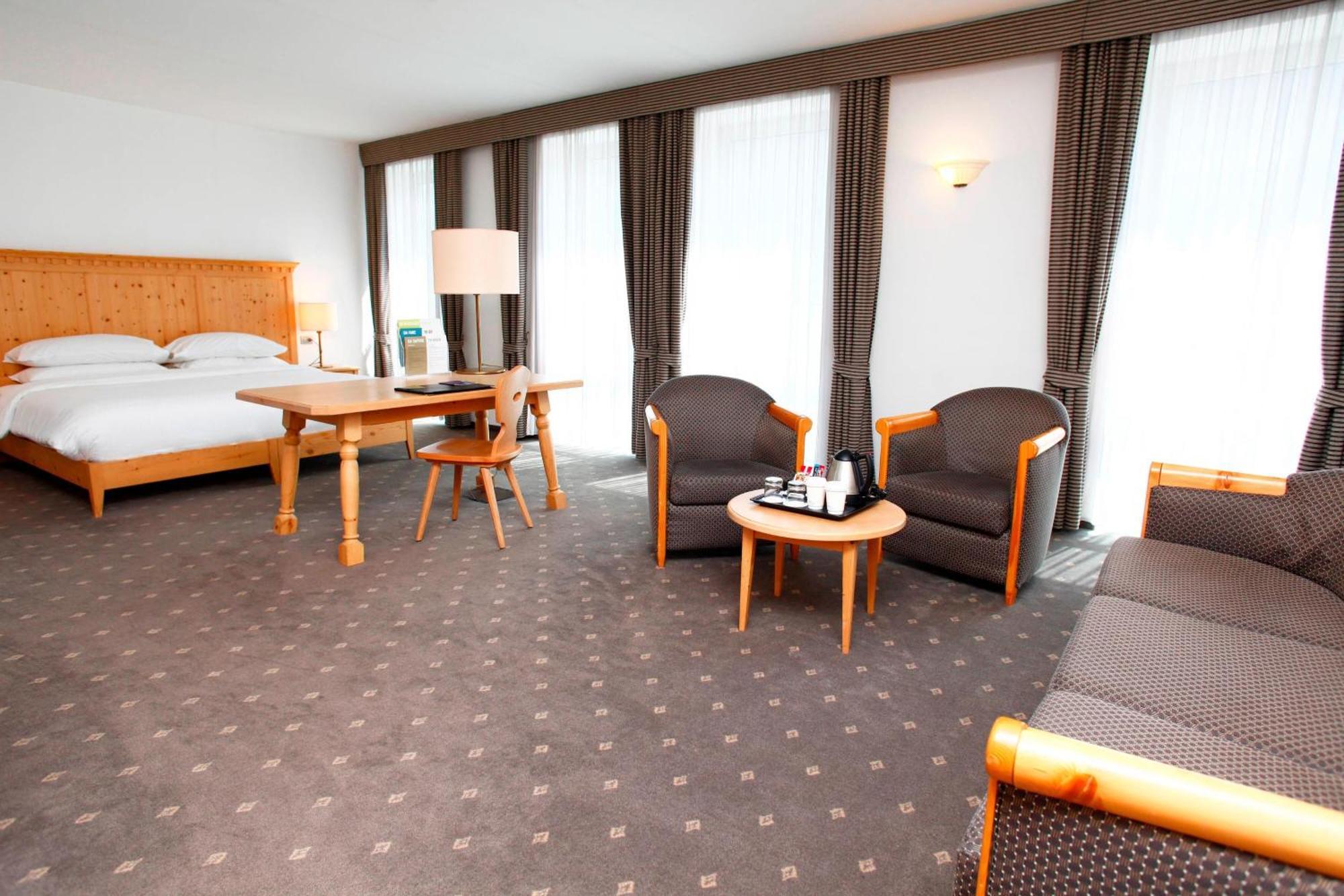 Four Points Sheraton Bolzano Bozen Esterno foto