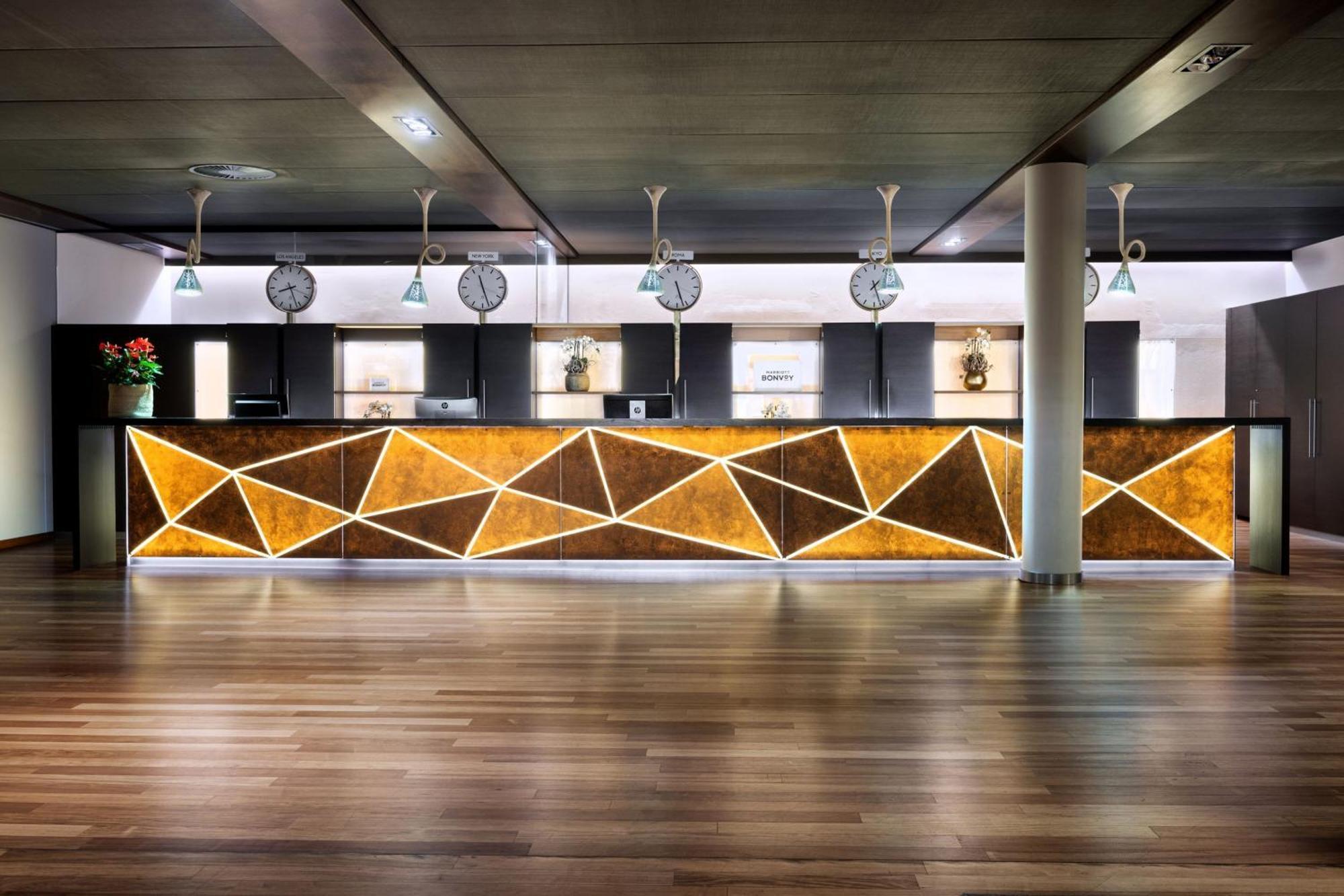 Four Points Sheraton Bolzano Bozen Esterno foto