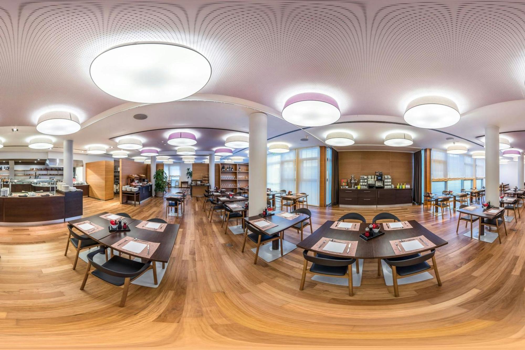 Four Points Sheraton Bolzano Bozen Esterno foto